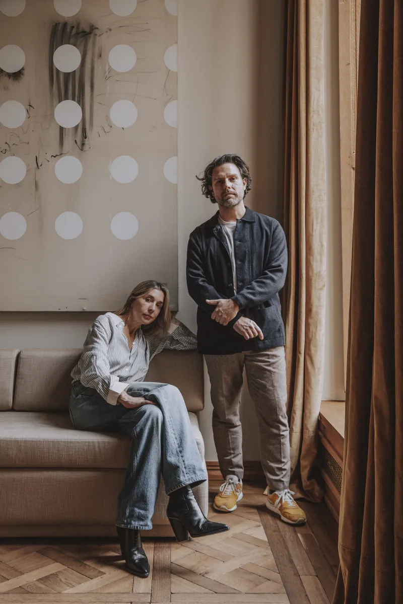 Portrait d’Amélie Dian avec direction artistique.